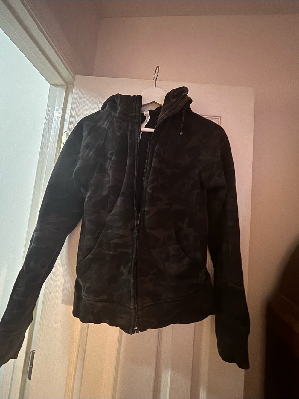 Lululemon Hooded Zip-Up Jacket in Dark Camo